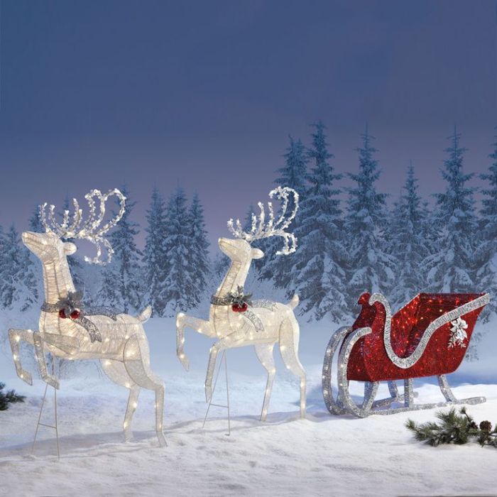 Christmas sleigh decoration outdoor